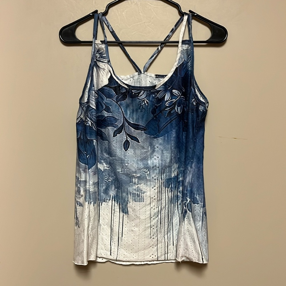 Women’s Water Tank